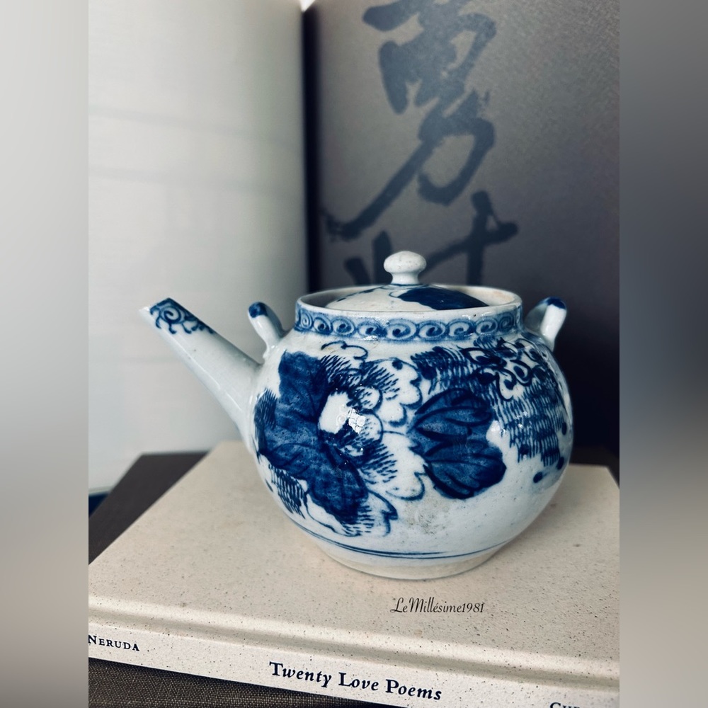 Chinese Blue and White Teapot Porcelain